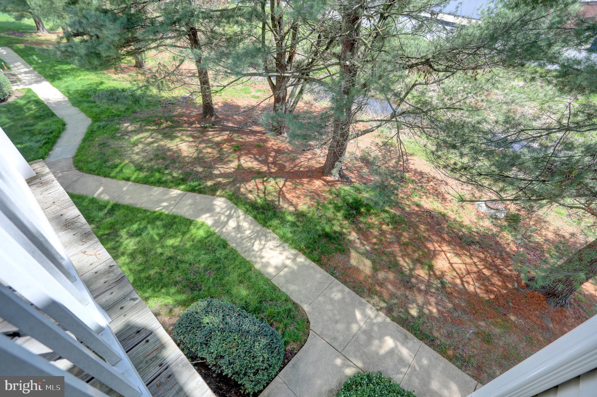 PERRY HALL COURTS - Residential