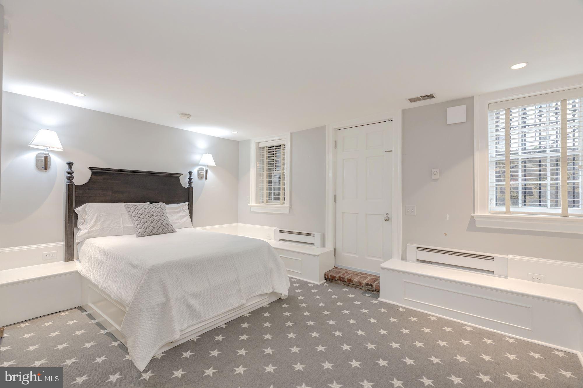 GEORGETOWN - Residential