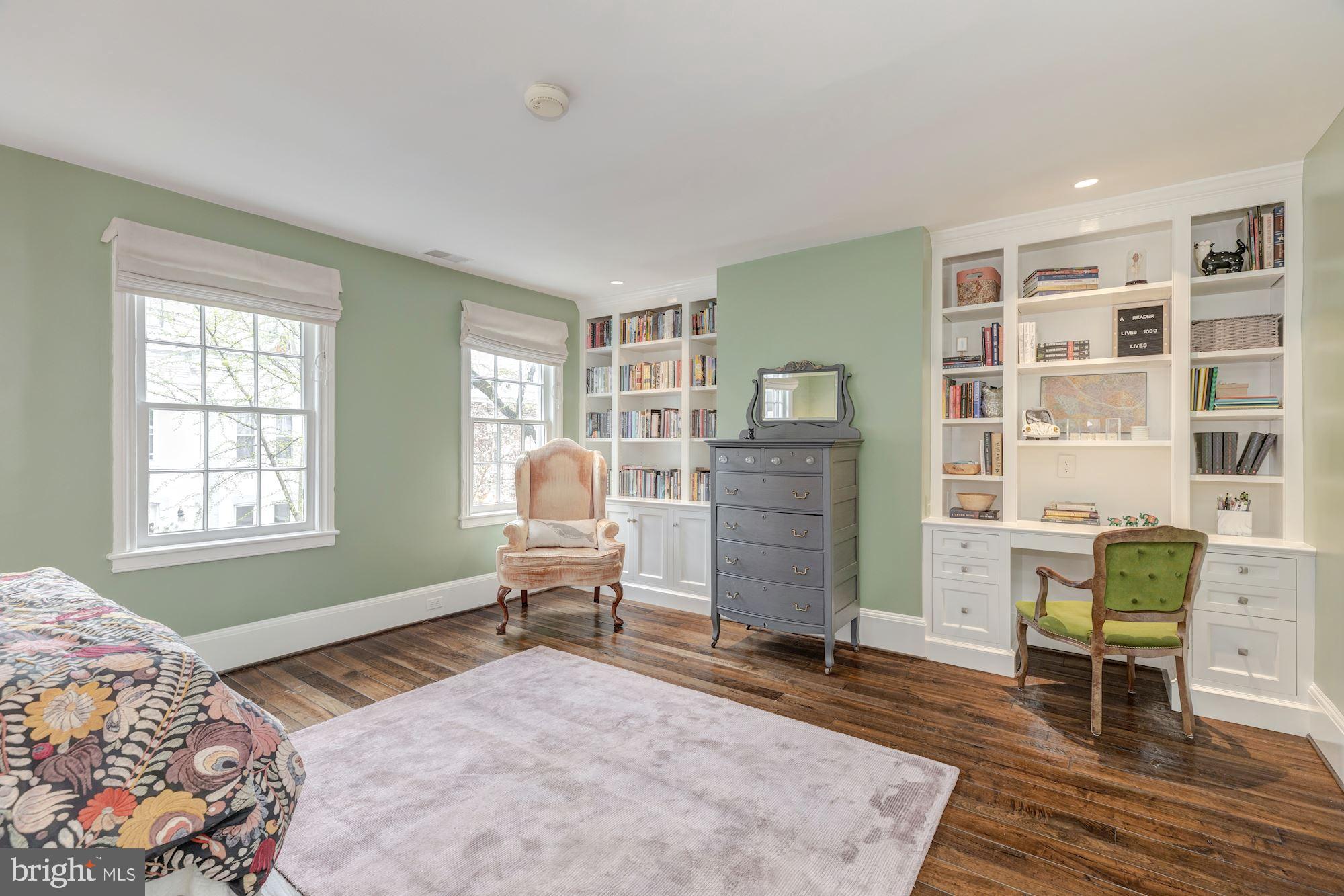 GEORGETOWN - Residential
