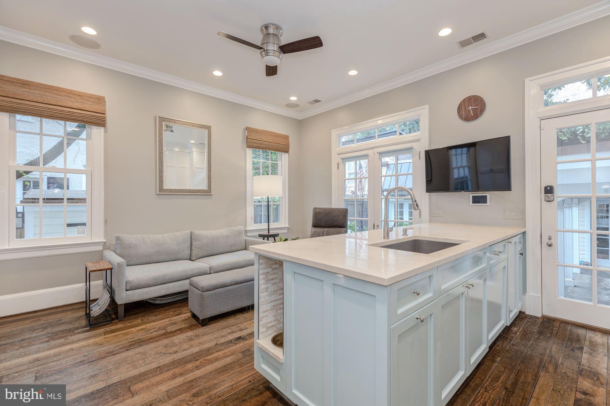 GEORGETOWN - Residential