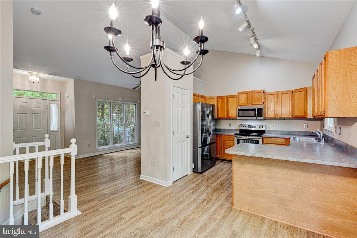 DRUM POINT - Residential Lease