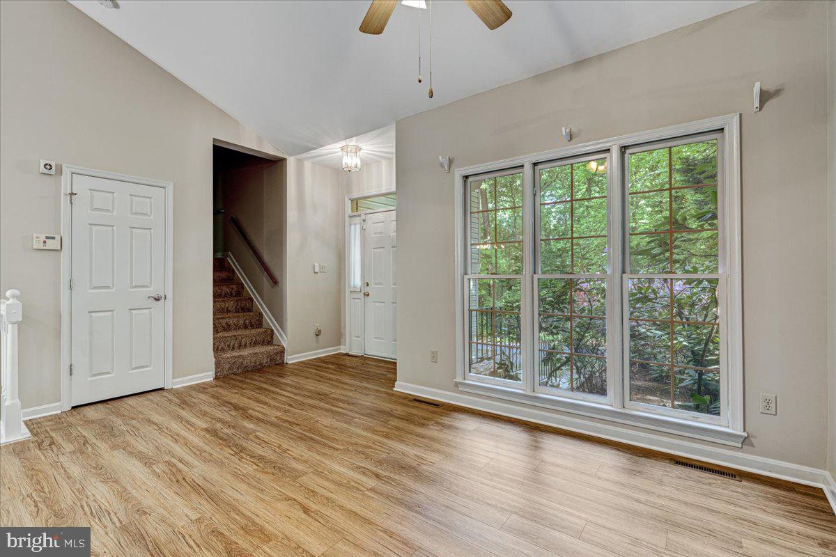 DRUM POINT - Residential Lease