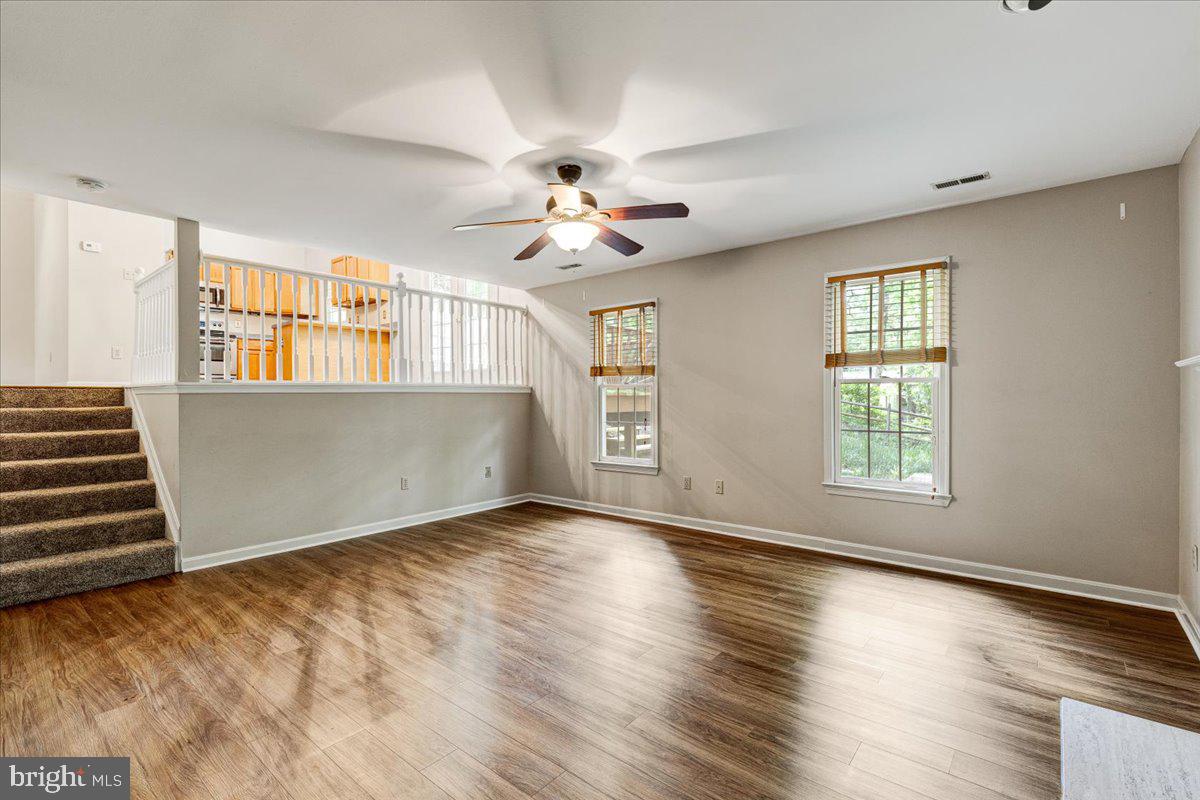 DRUM POINT - Residential Lease