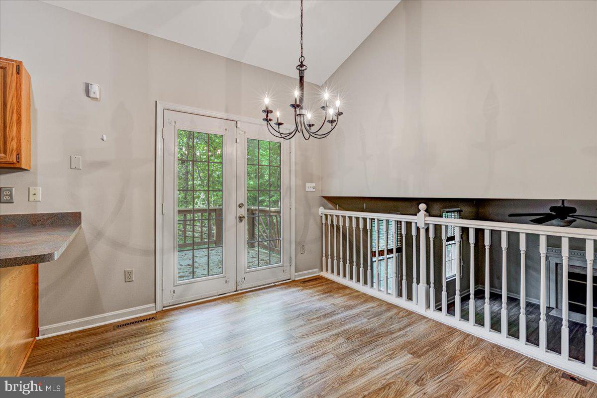 DRUM POINT - Residential Lease