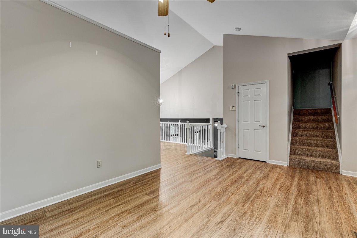 DRUM POINT - Residential Lease