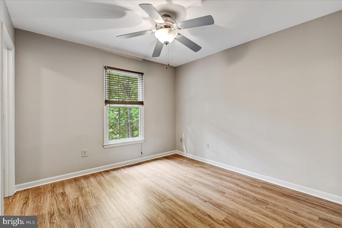 DRUM POINT - Residential Lease