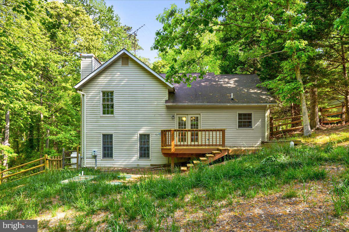 DRUM POINT - Residential Lease