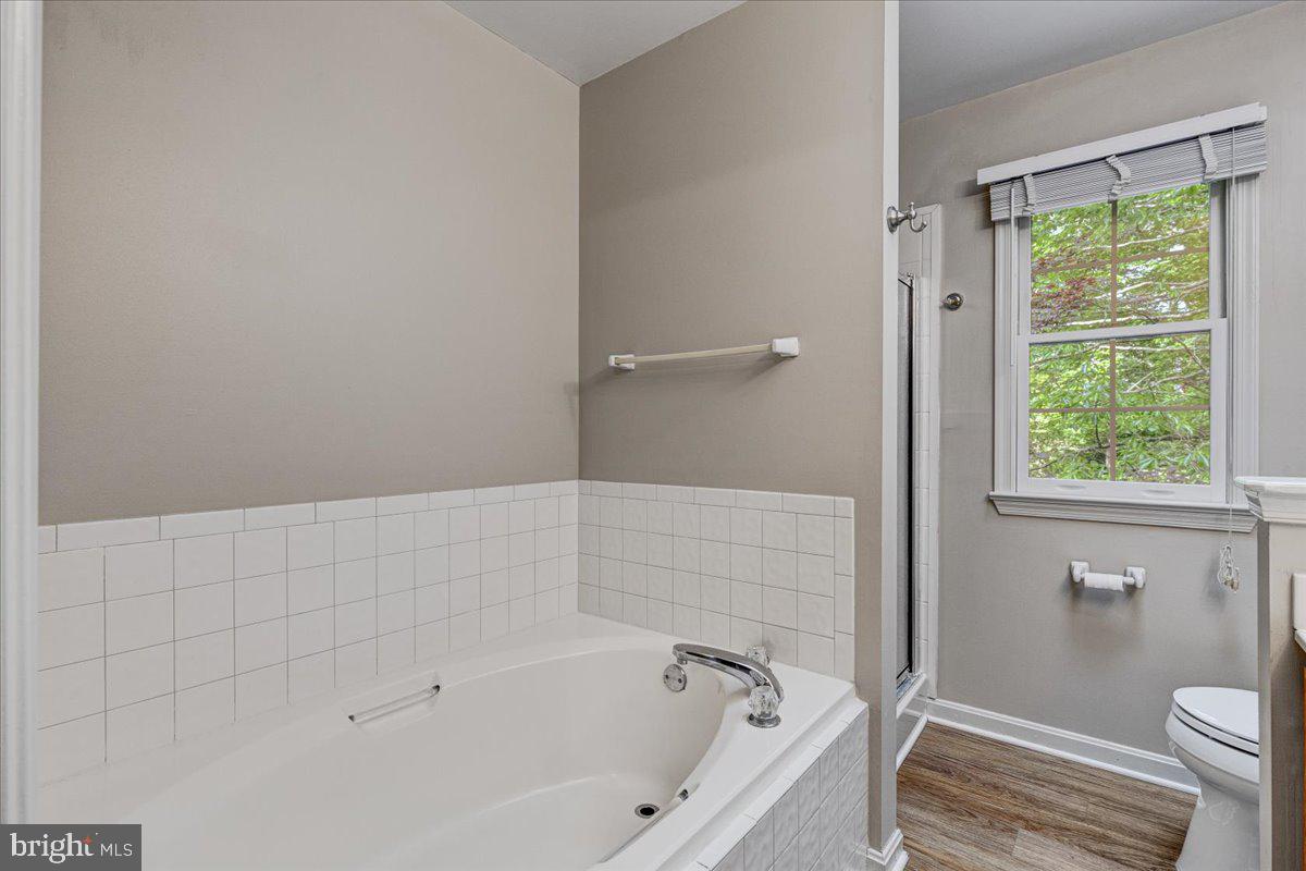 DRUM POINT - Residential Lease