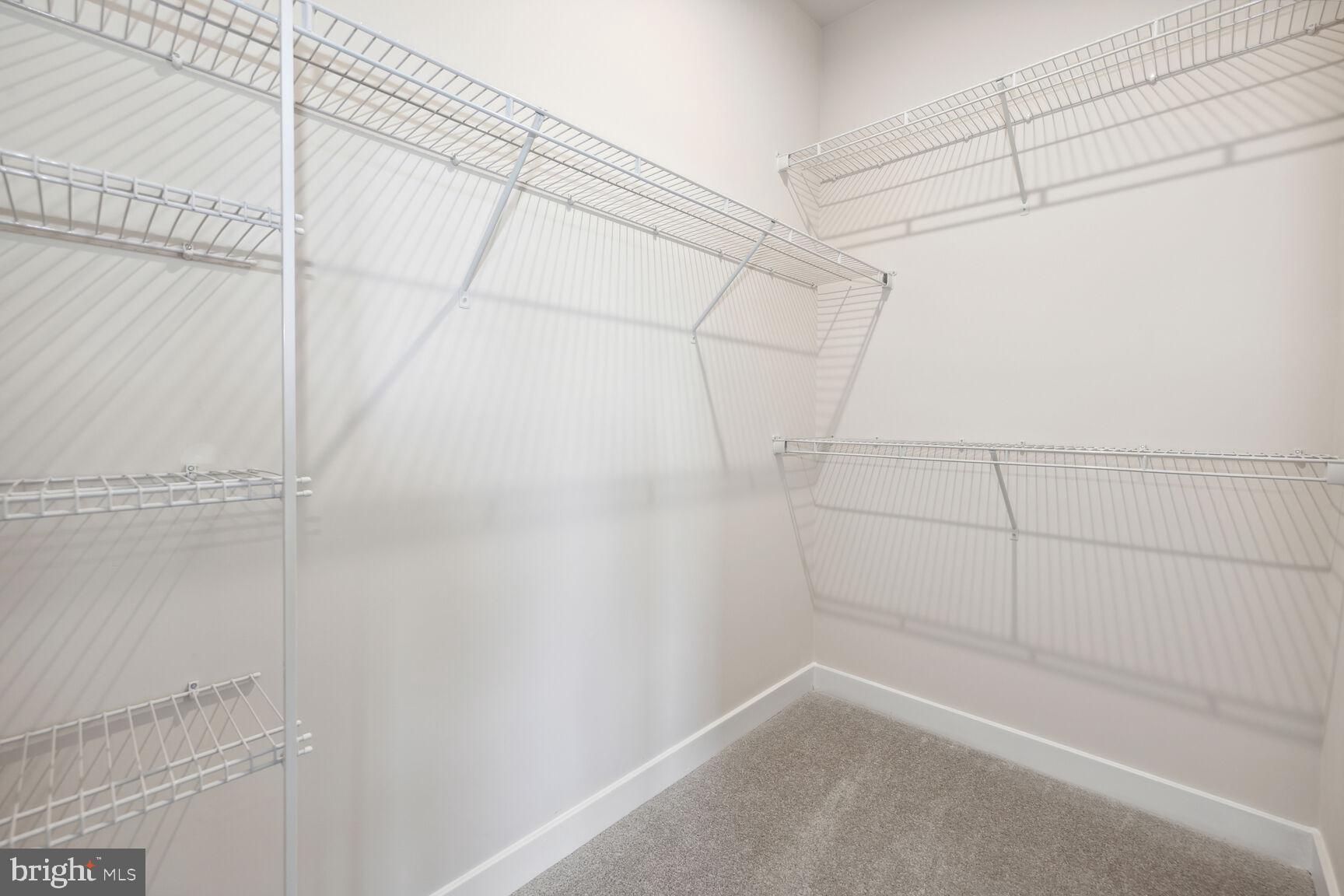 MONTGOMERY VILLAGE - Residential Lease