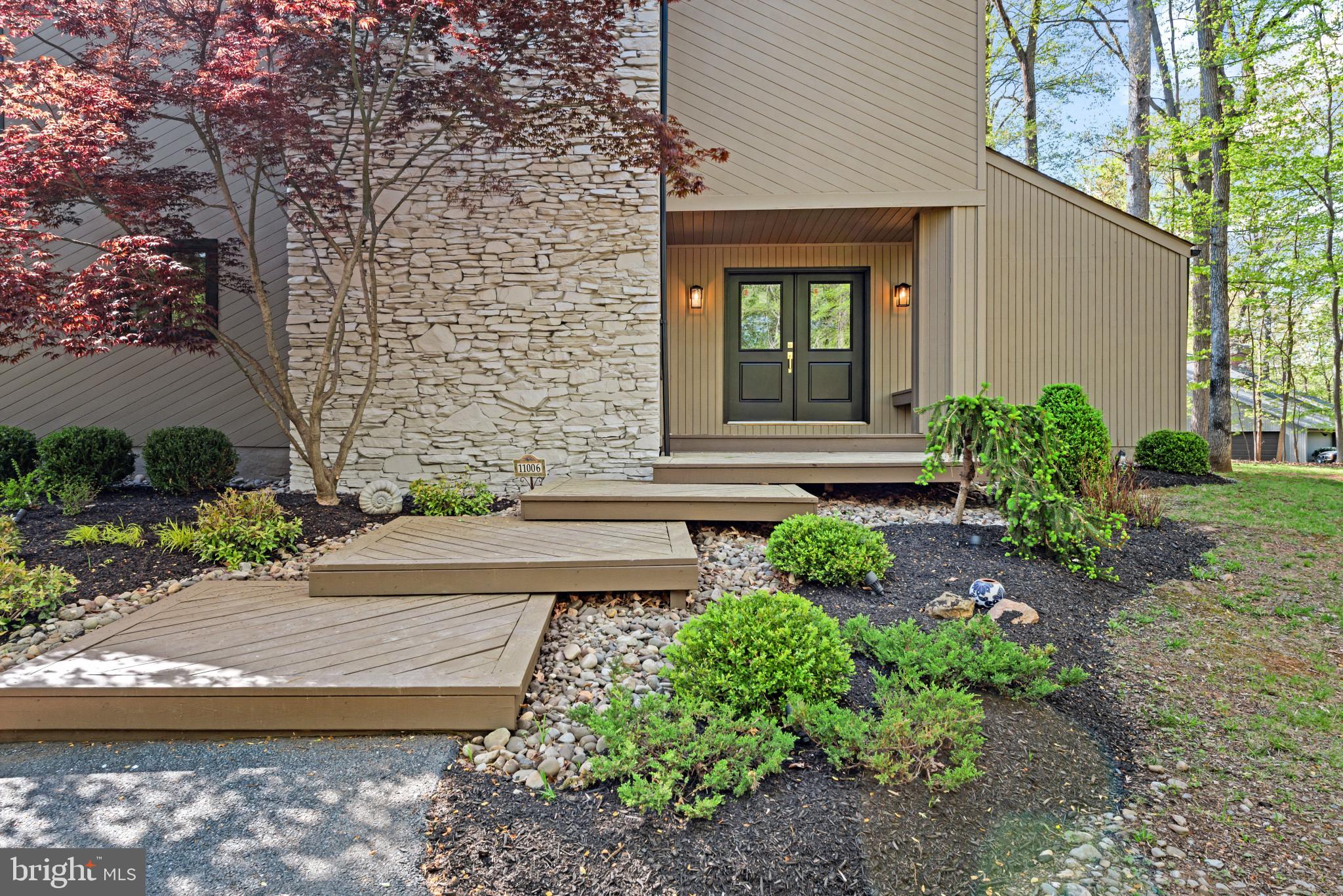 11006 VALLEY HEIGHTS DRIVE