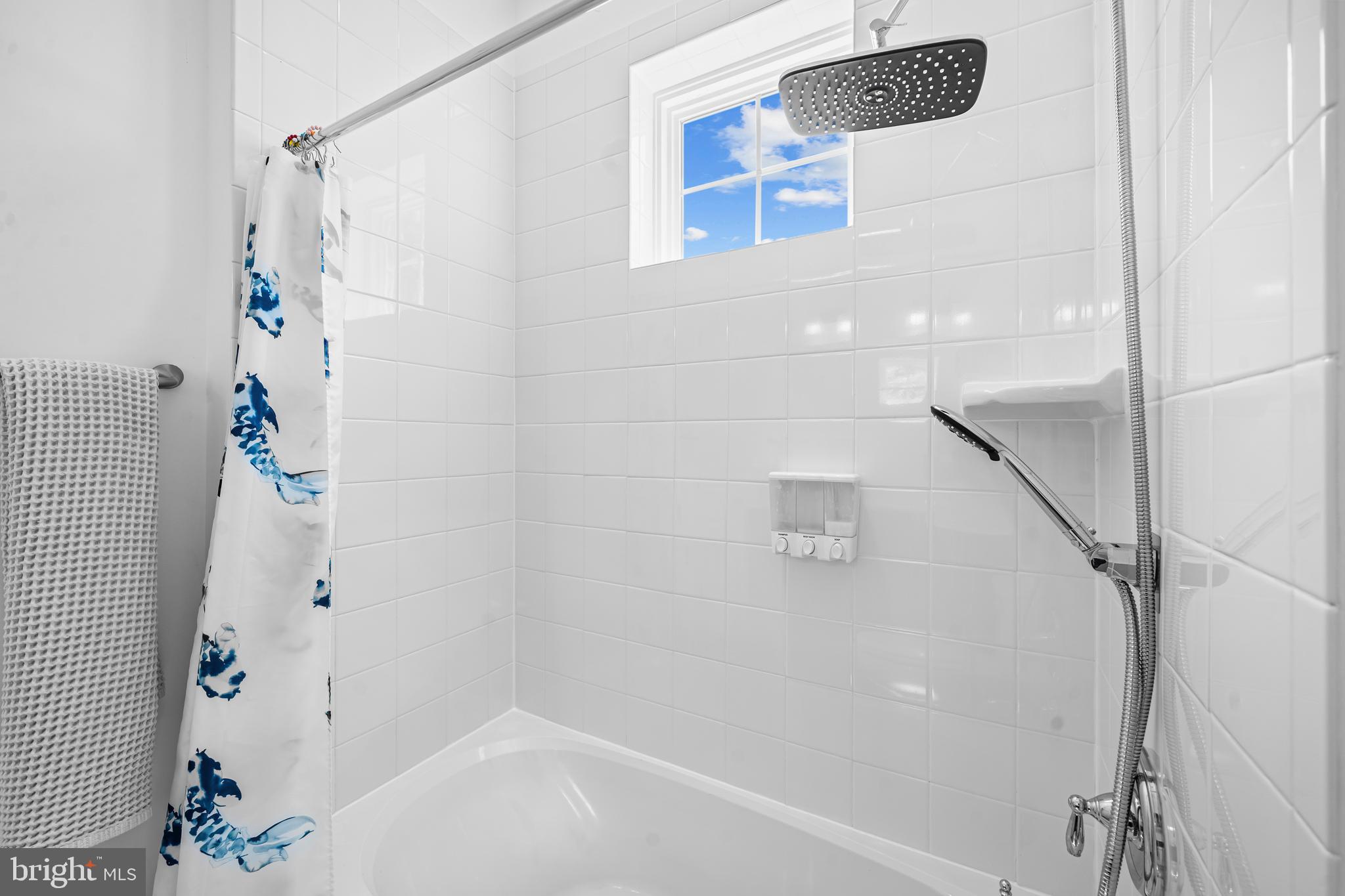 LITTLE RIVER HILLS - Residential