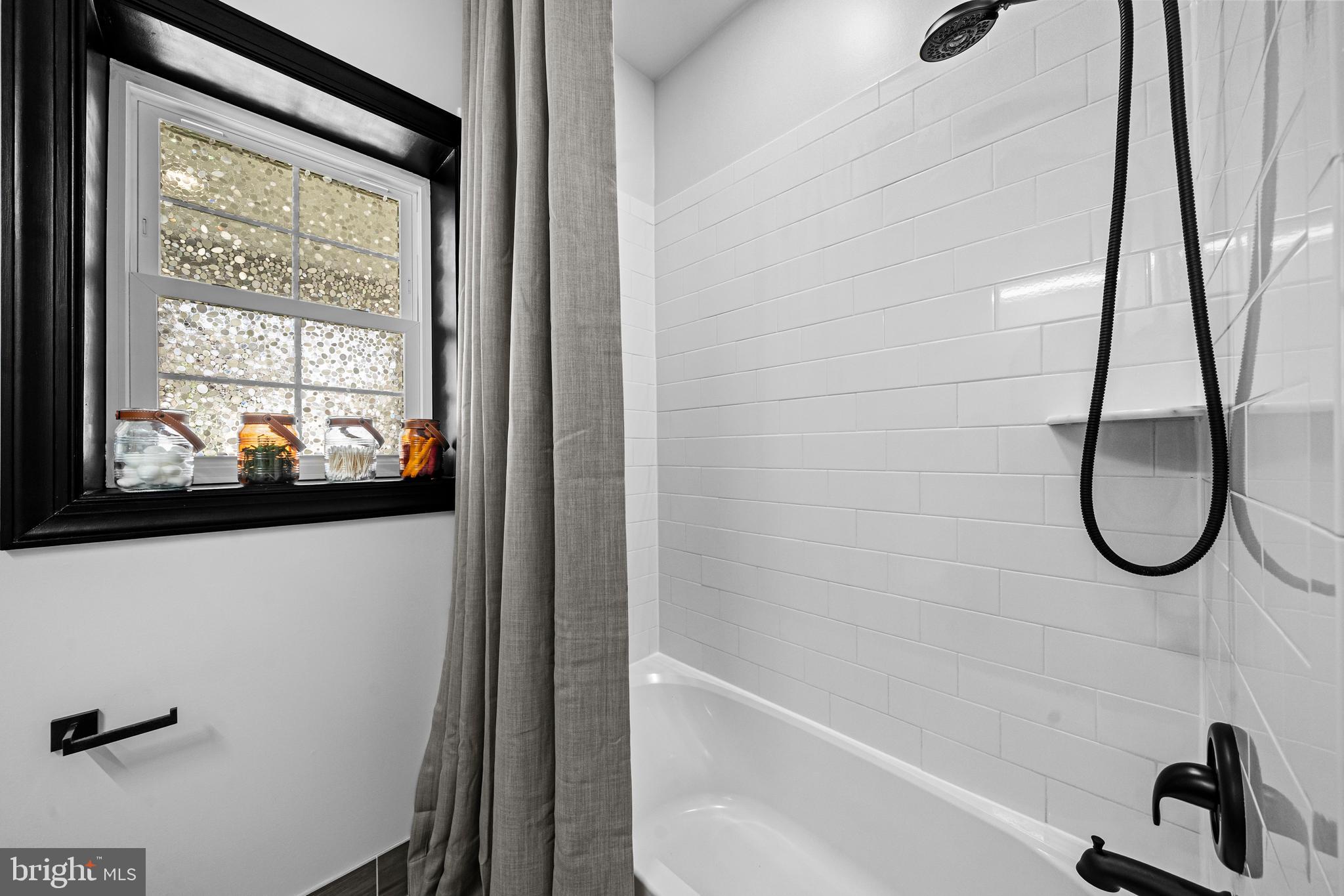 LITTLE RIVER HILLS - Residential