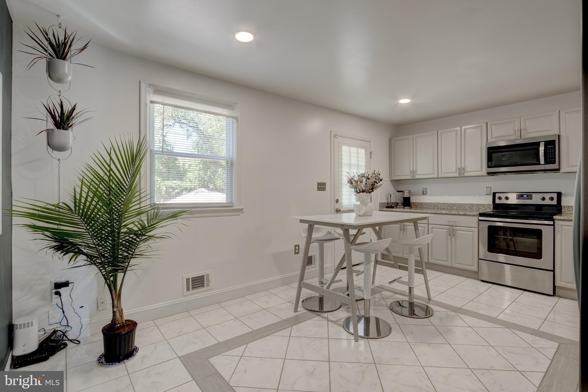 ANDREWS VILLAGE CONDOMIN - Residential