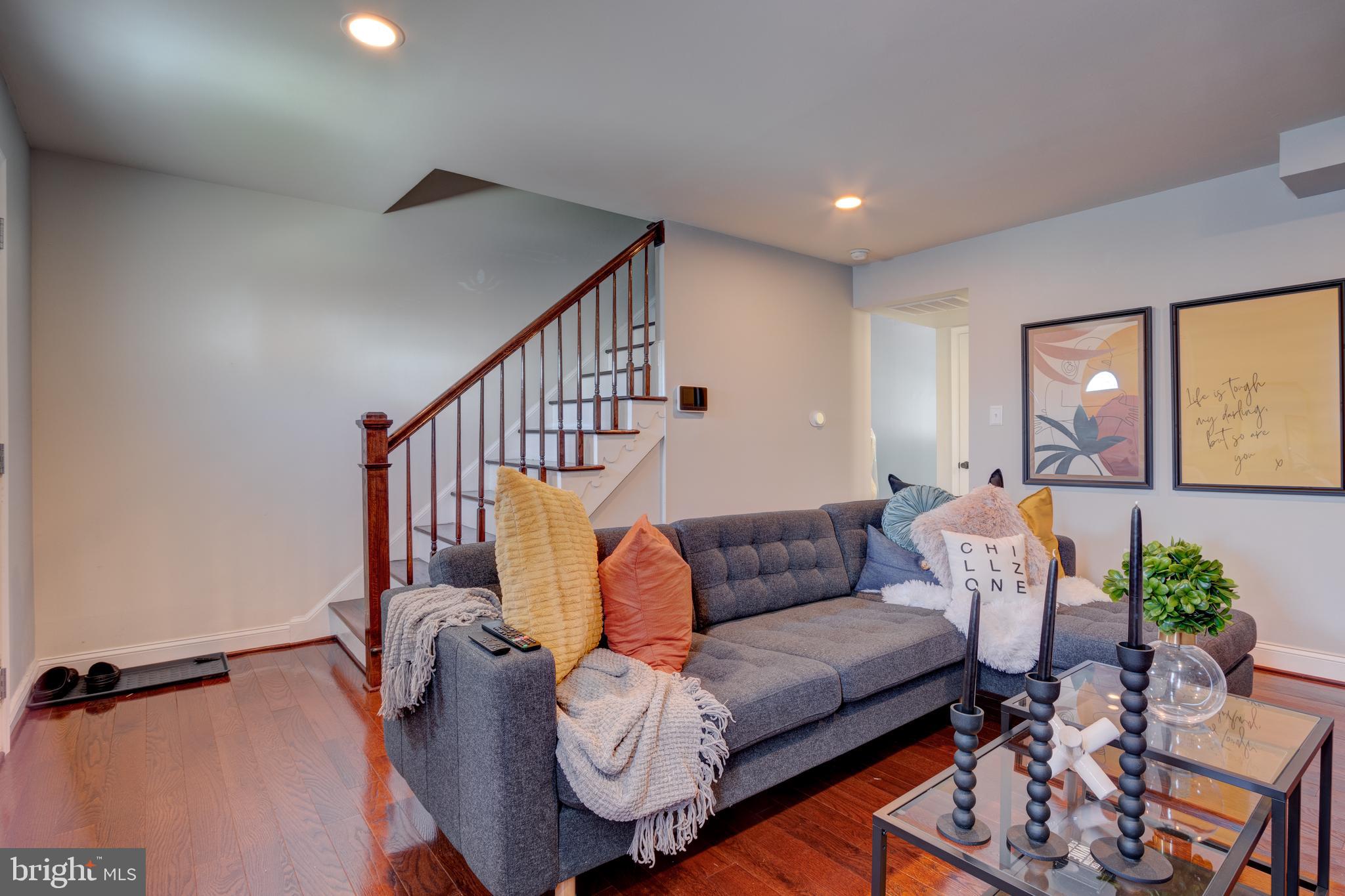 ANDREWS VILLAGE CONDOMIN - Residential