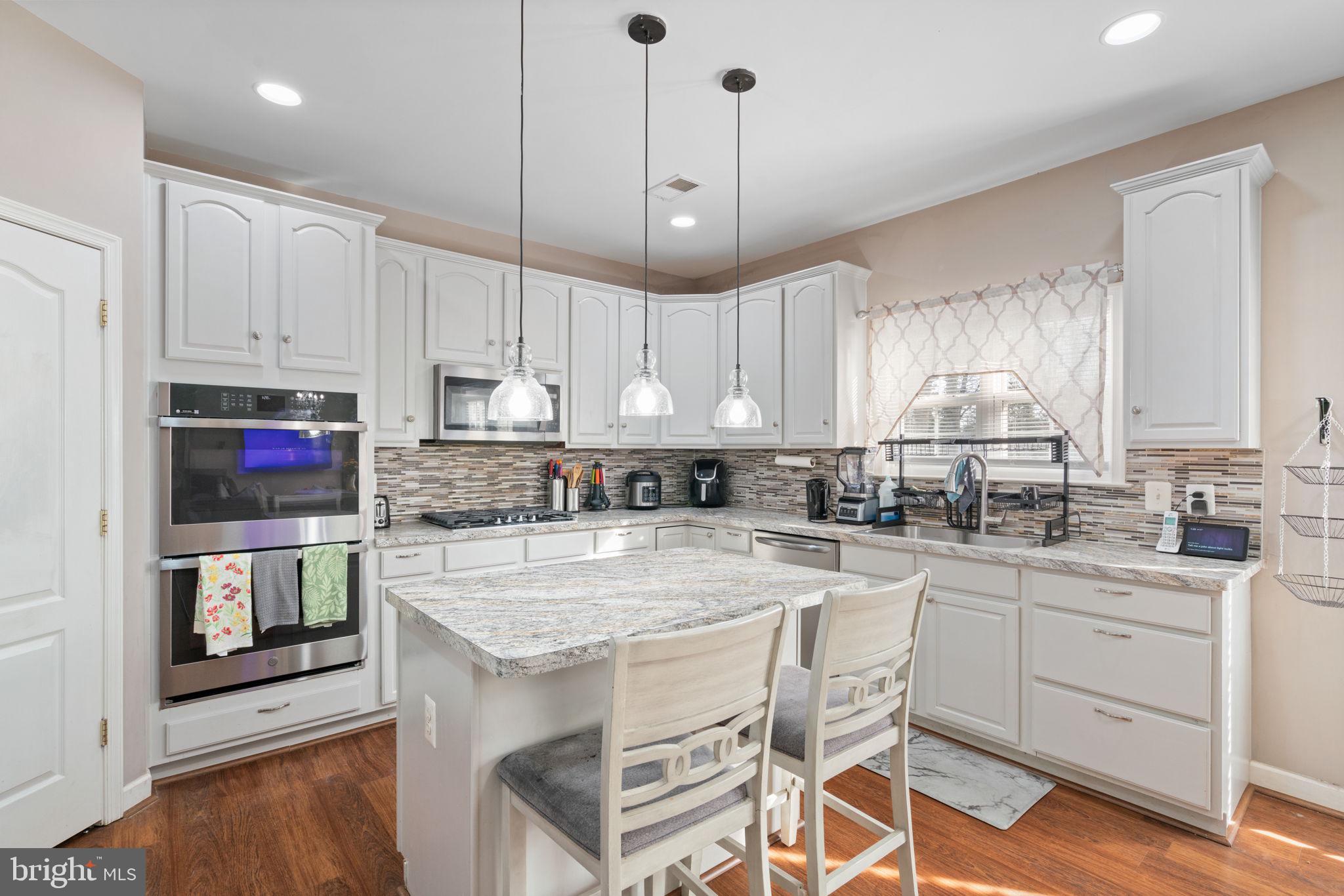 523 WINDERMERE DRIVE