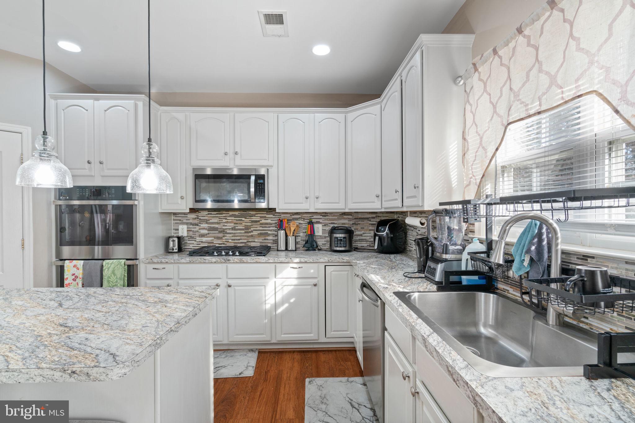 523 WINDERMERE DRIVE