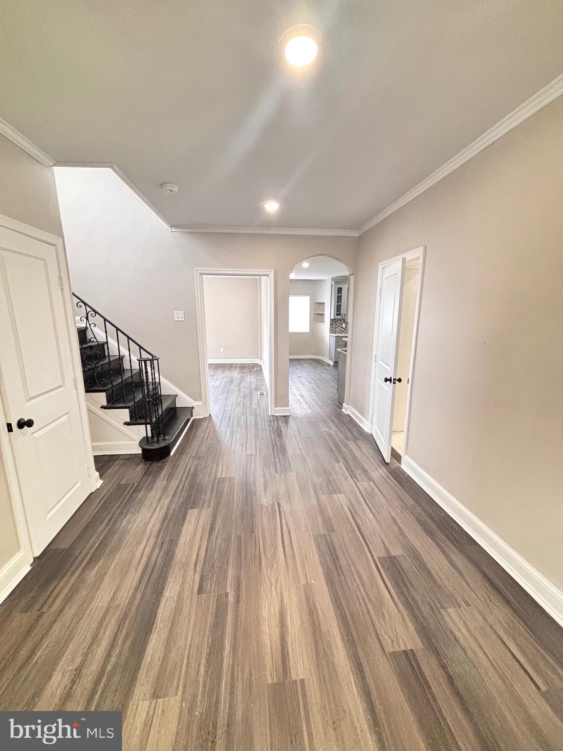 5011 WOODBINE AVENUE