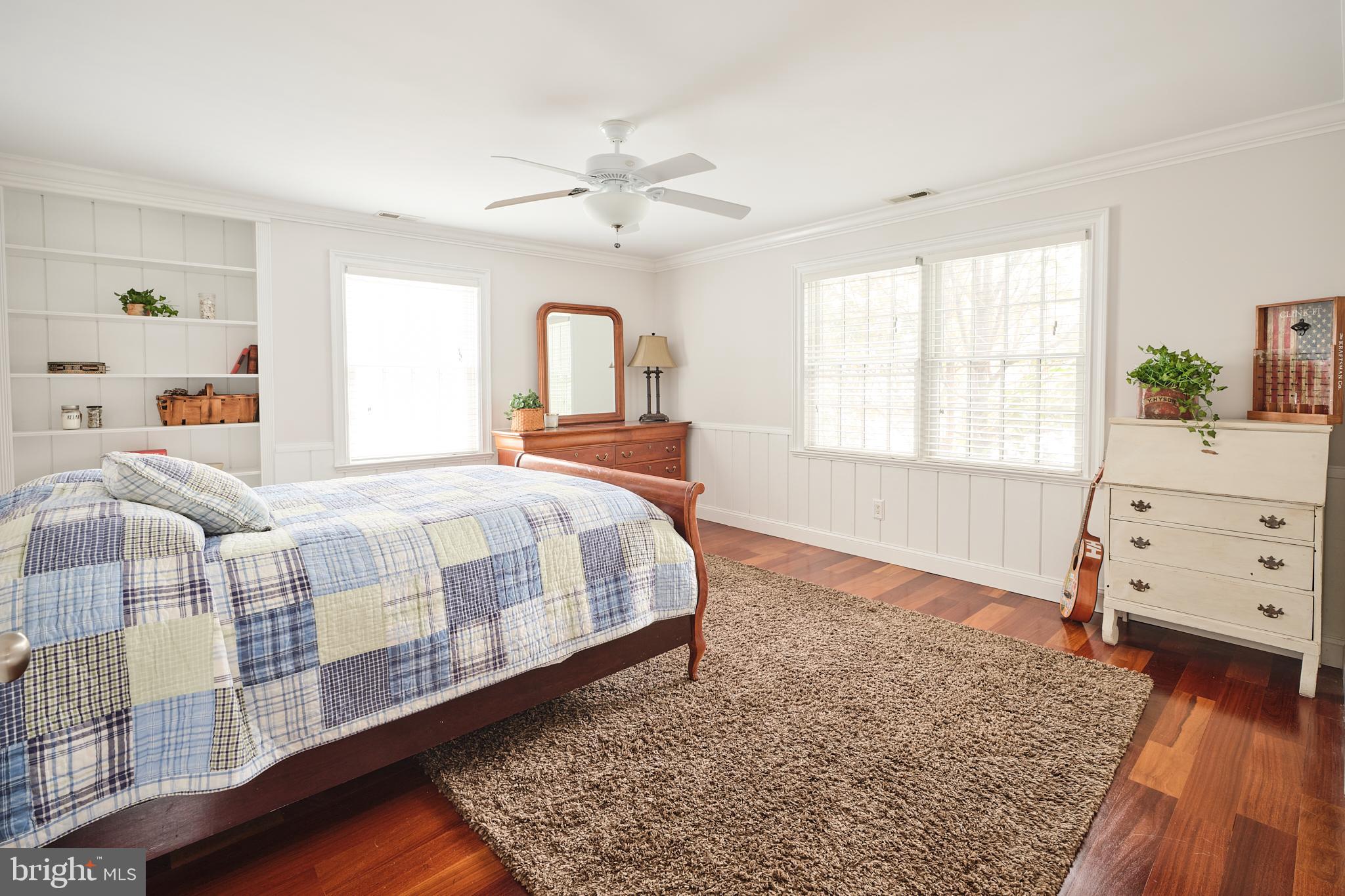 WHITE GATE - Residential