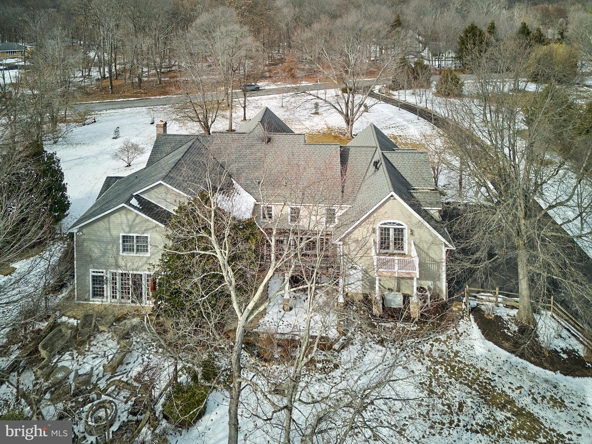 WHITE GATE - Residential