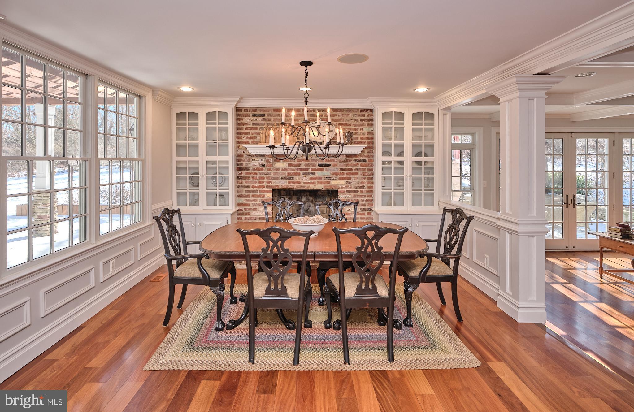 WHITE GATE - Residential