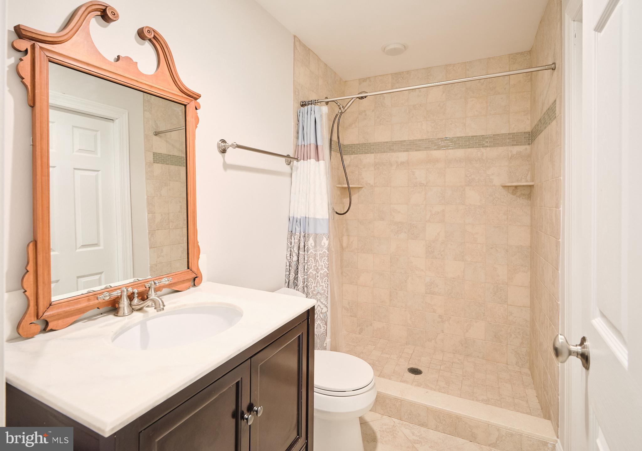 WHITE GATE - Residential