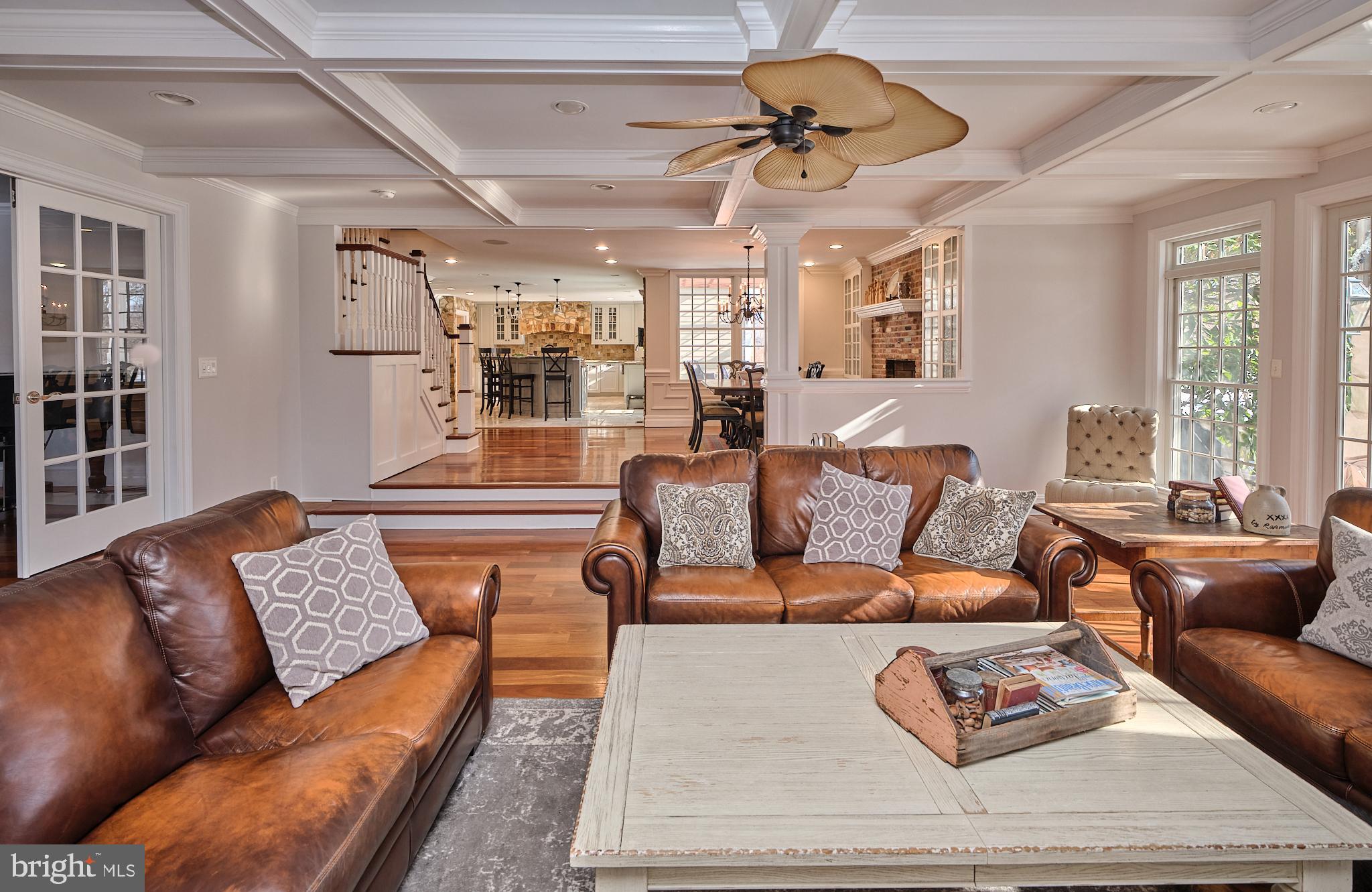 WHITE GATE - Residential