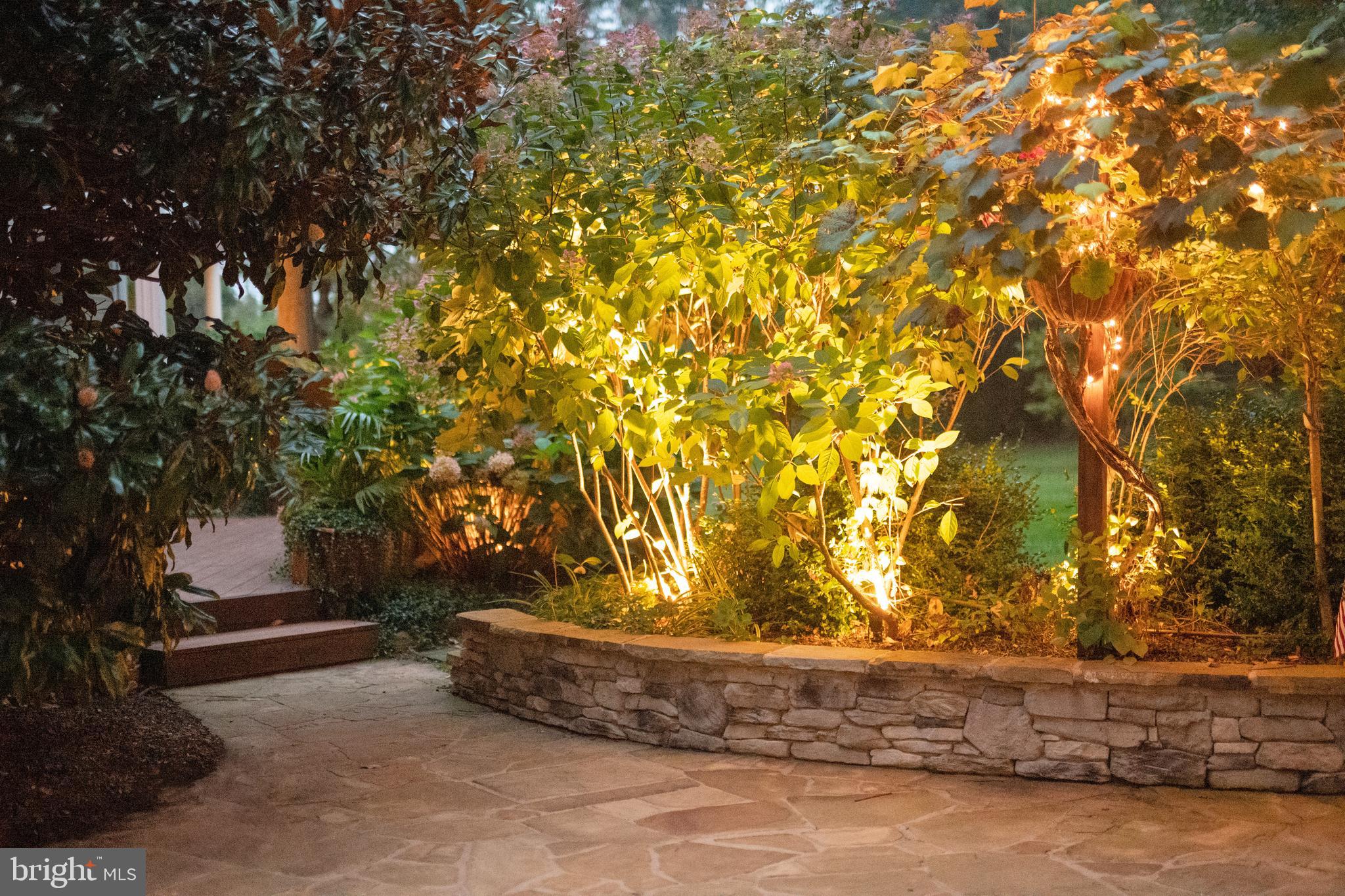 WHITE GATE - Residential