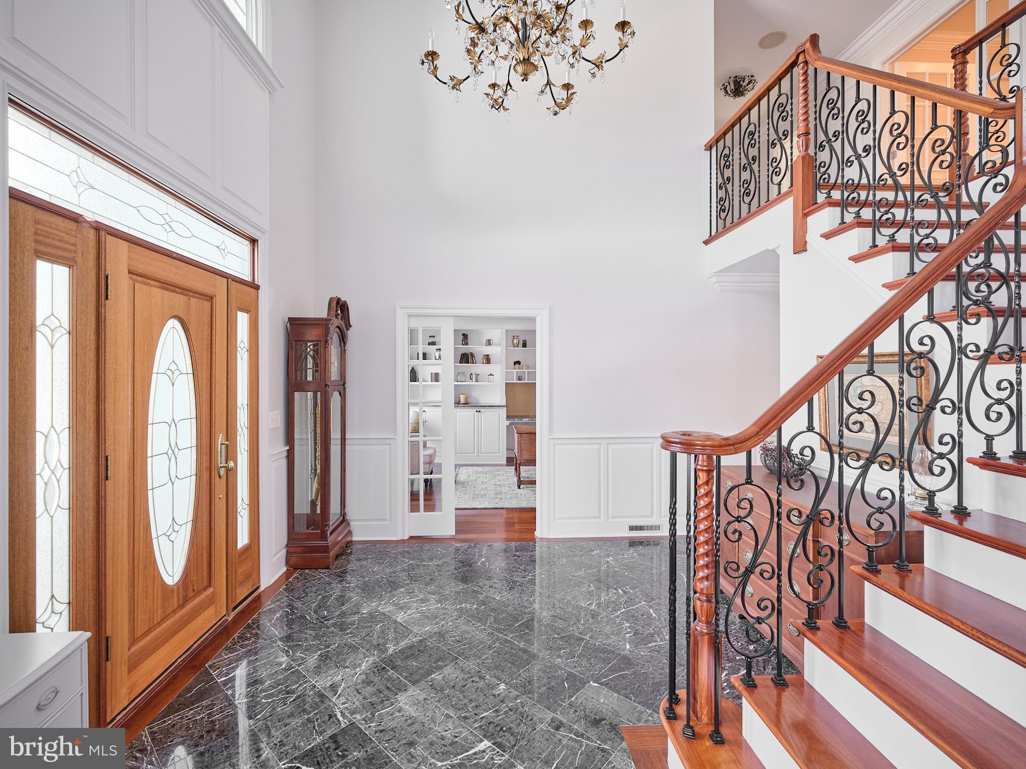 WHITE GATE - Residential