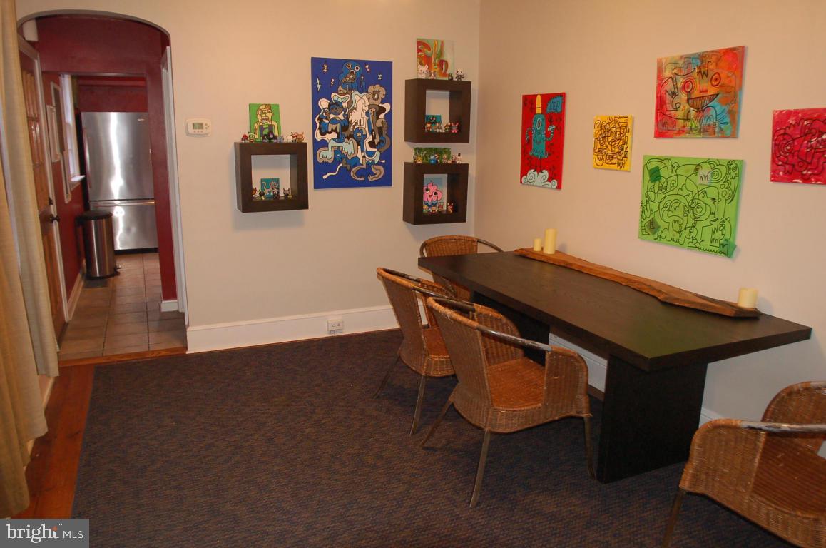 CHESTNUT HILL - Residential