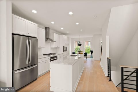 22971 WORDEN TERRACE BRAMBLETON VA 20148