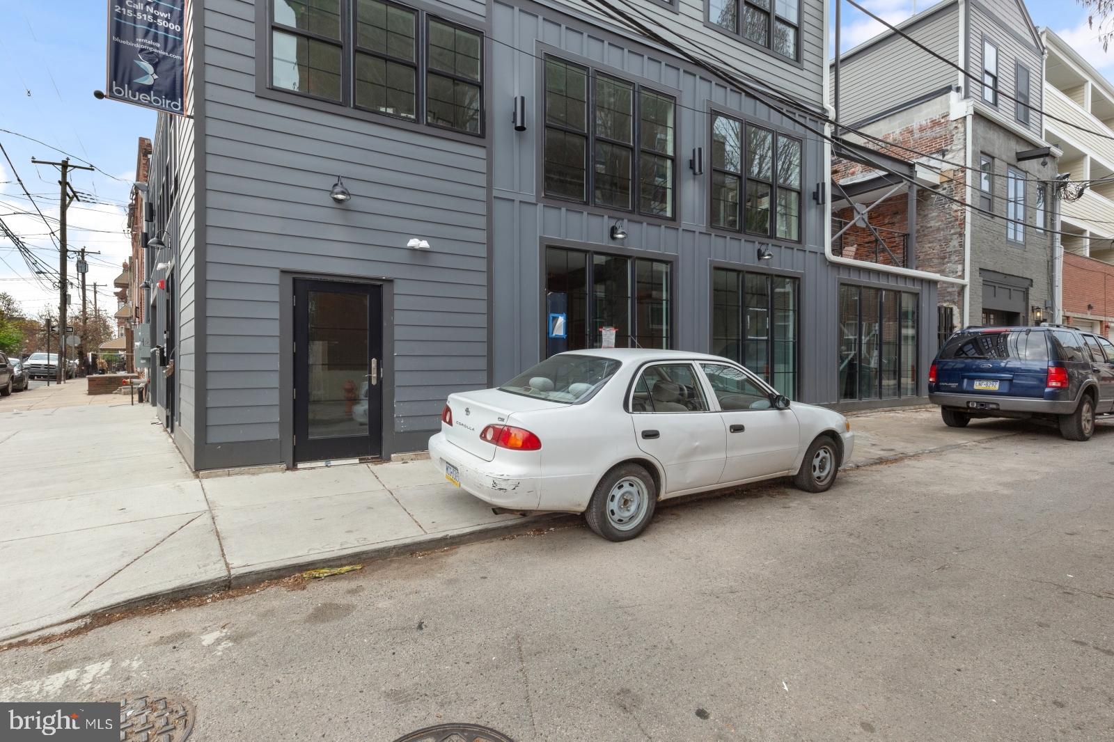 PASSYUNK SQUARE - Commercial Lease