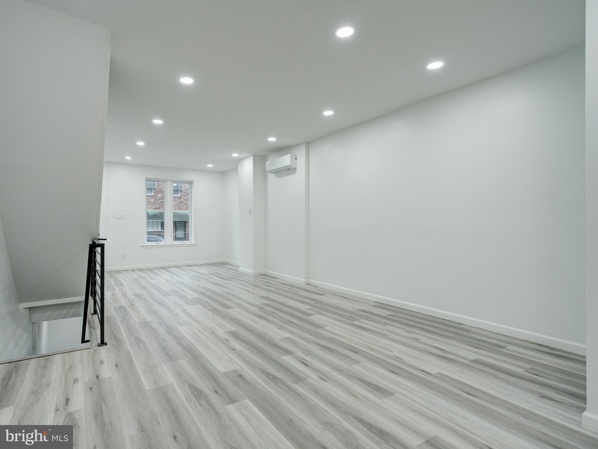 WEST PASSYUNK - Residential