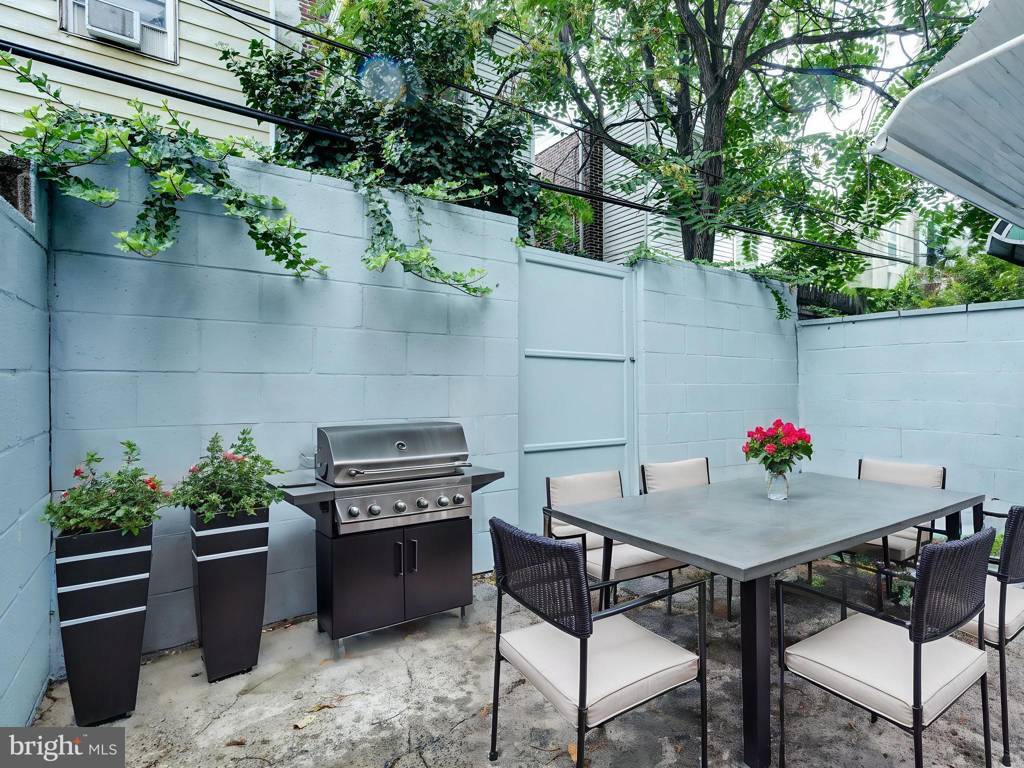 WEST PASSYUNK - Residential