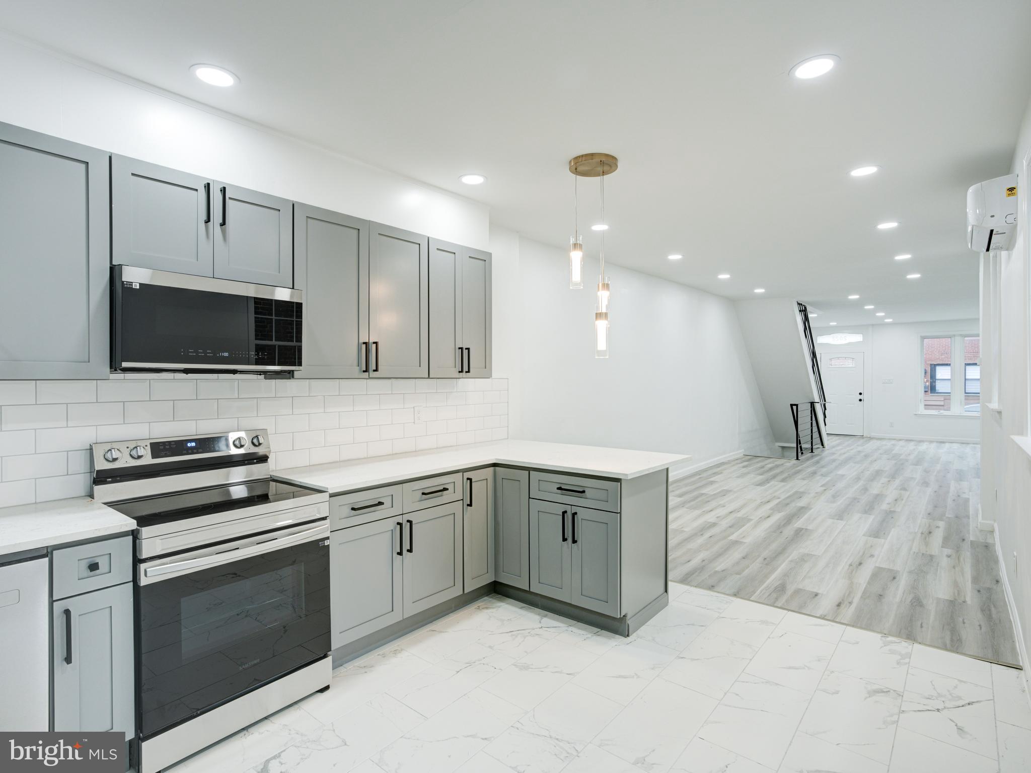 WEST PASSYUNK - Residential