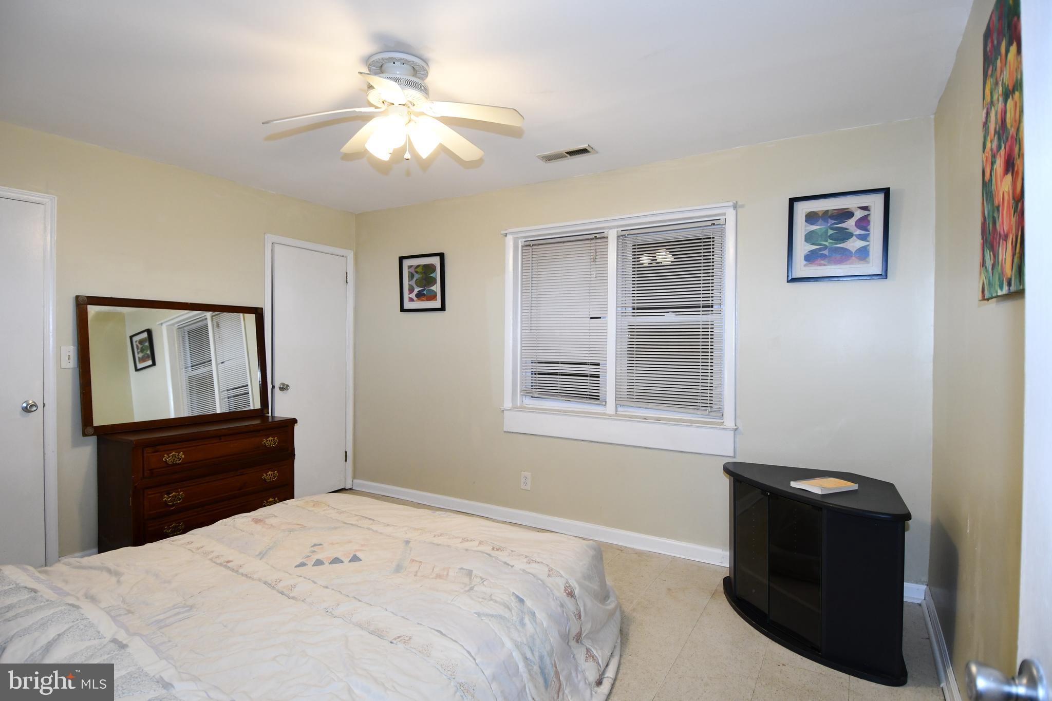 THE HUNTSMAN CONDOMINIUM - Residential