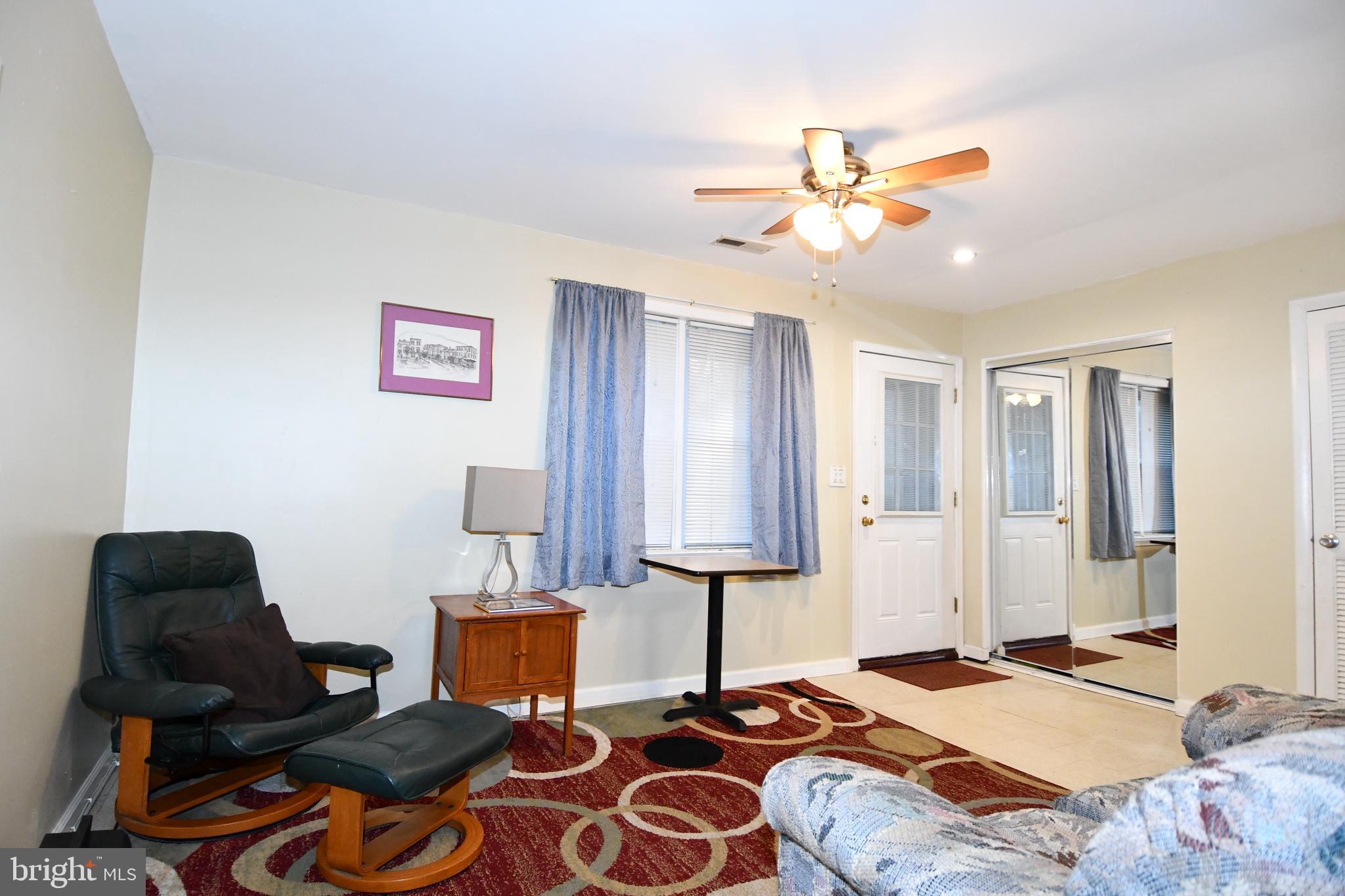 THE HUNTSMAN CONDOMINIUM - Residential