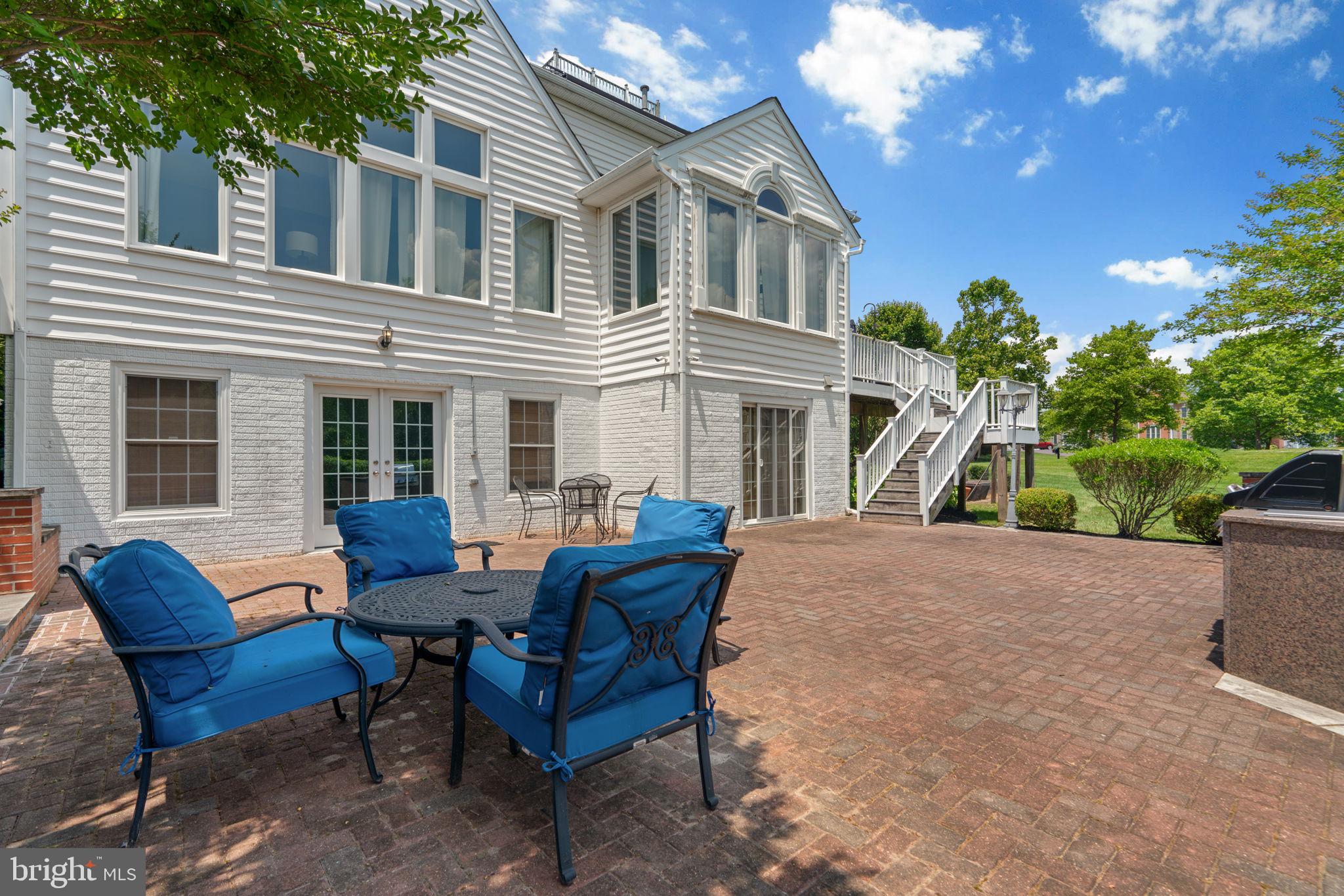 ASHLEIGH KNOLLS - Residential