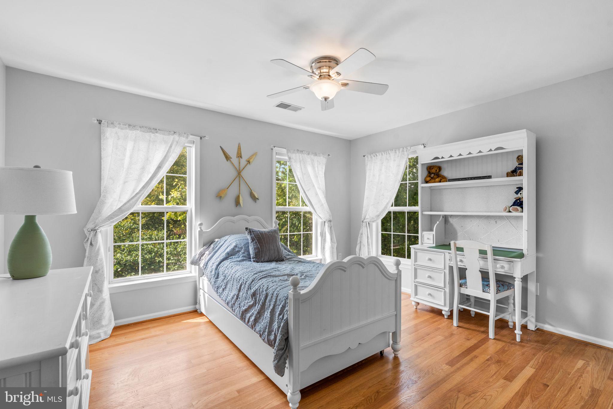 ASHLEIGH KNOLLS - Residential