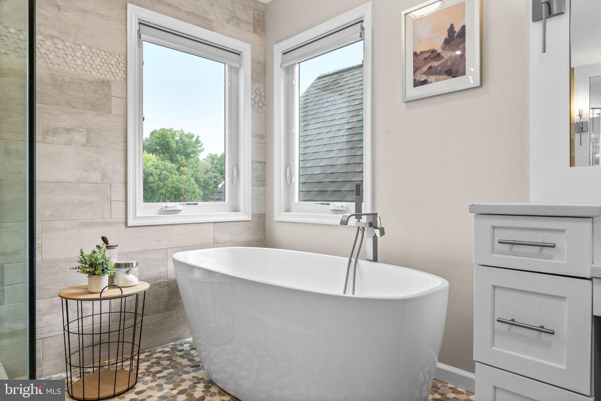 ASHLEIGH KNOLLS - Residential