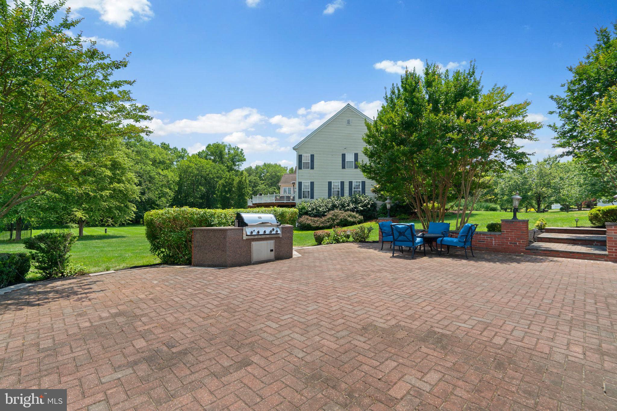 ASHLEIGH KNOLLS - Residential