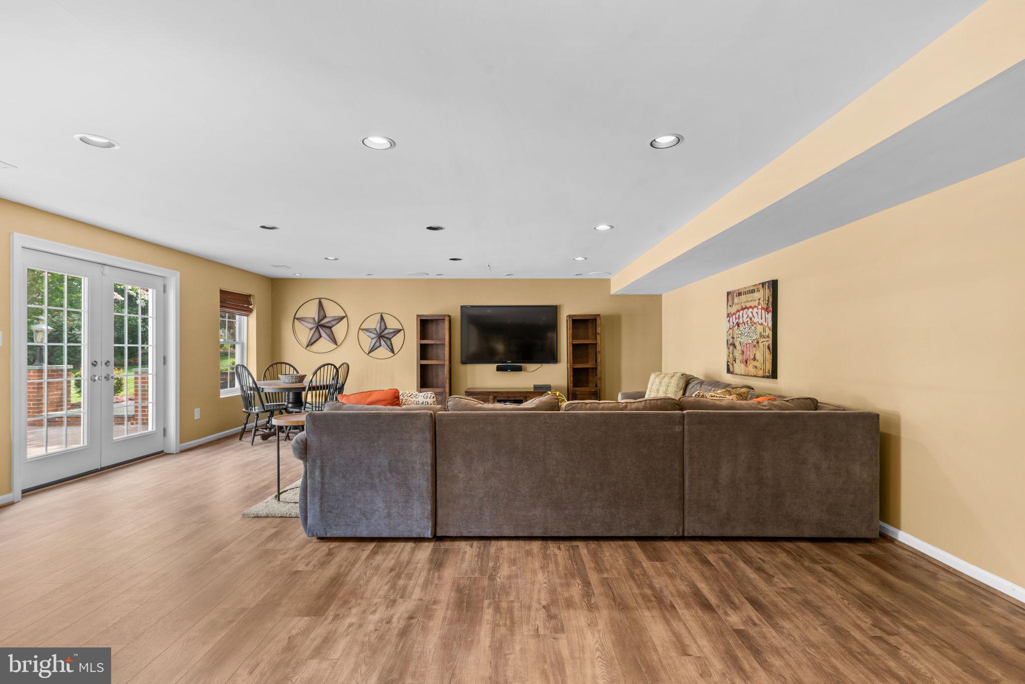 ASHLEIGH KNOLLS - Residential