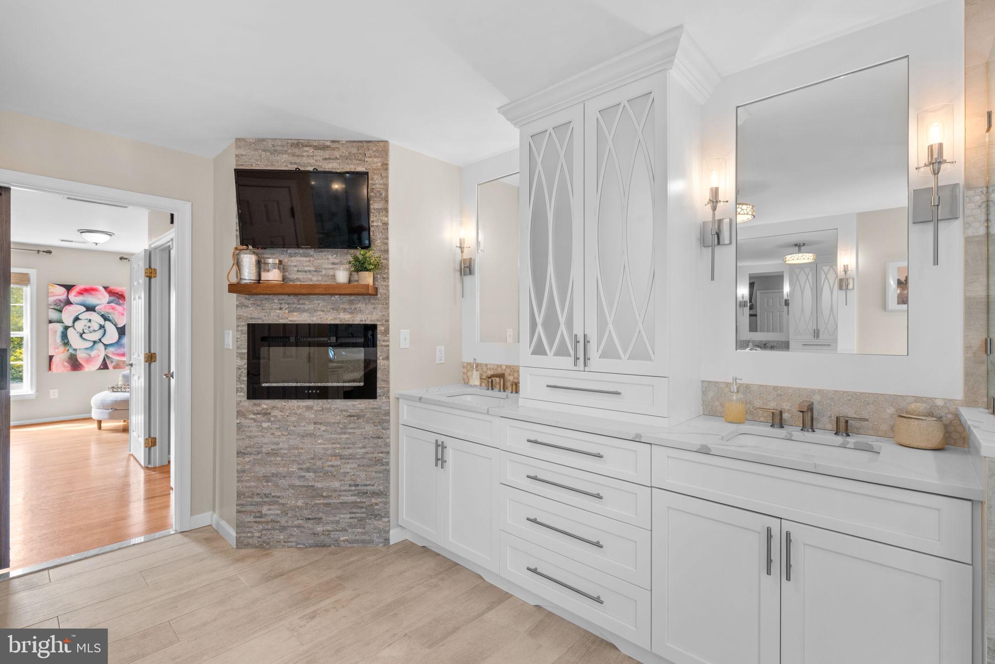 ASHLEIGH KNOLLS - Residential