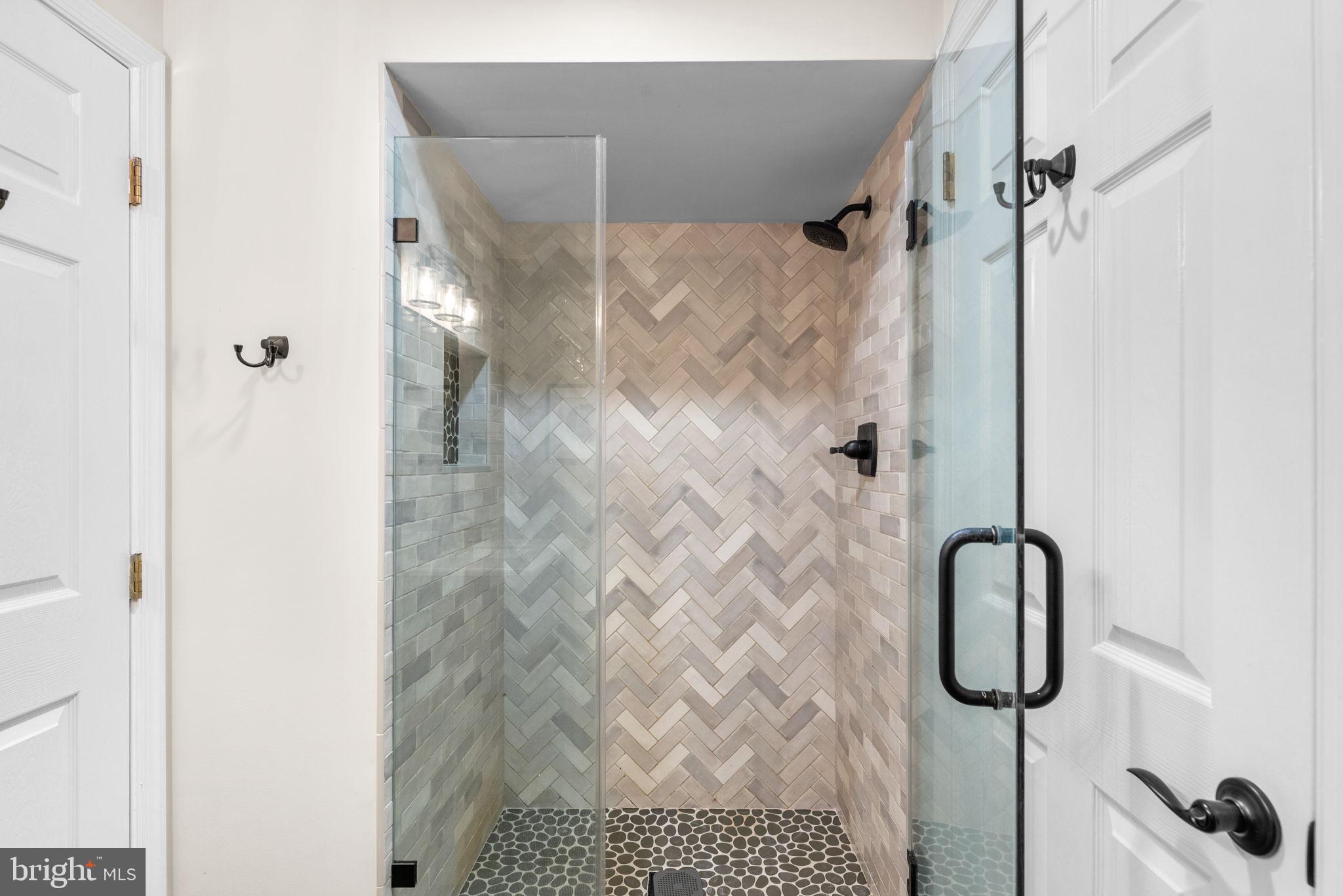 ASHLEIGH KNOLLS - Residential