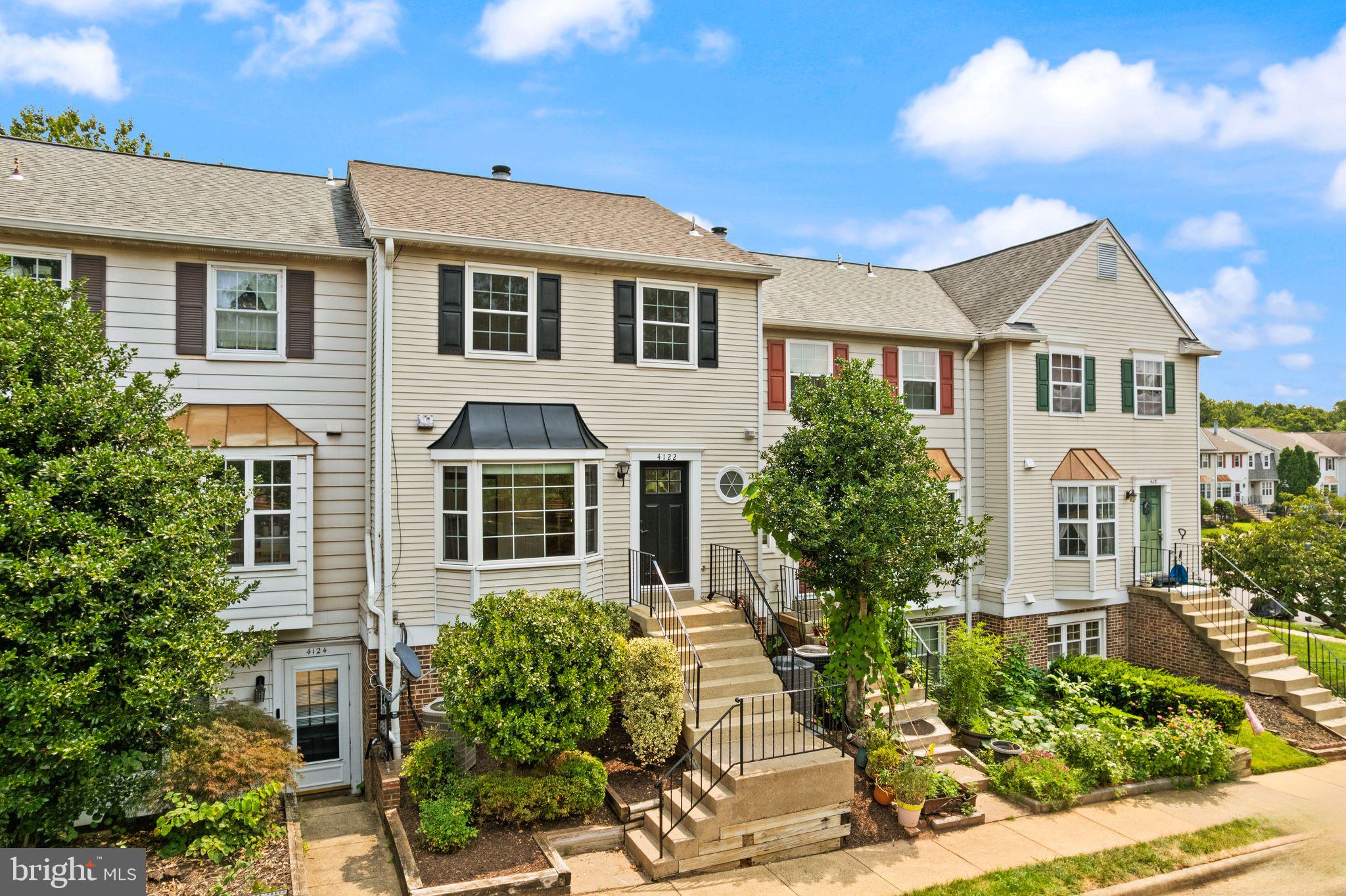 4122 WINTER HARBOR COURT