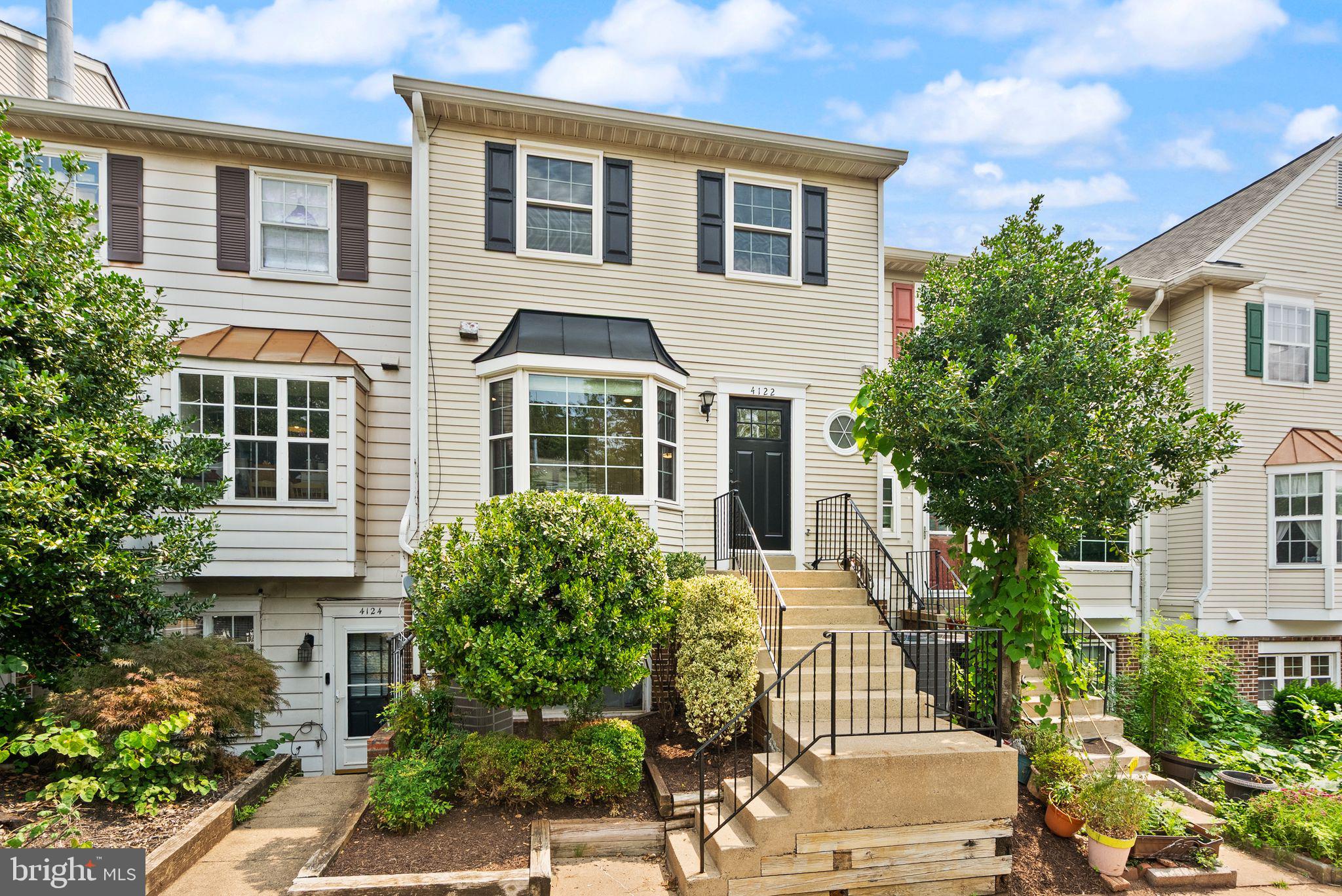 4122 WINTER HARBOR COURT