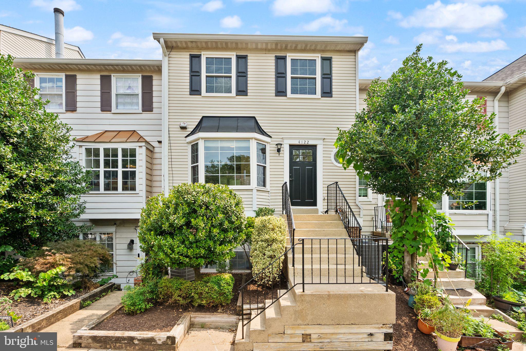 4122 WINTER HARBOR COURT