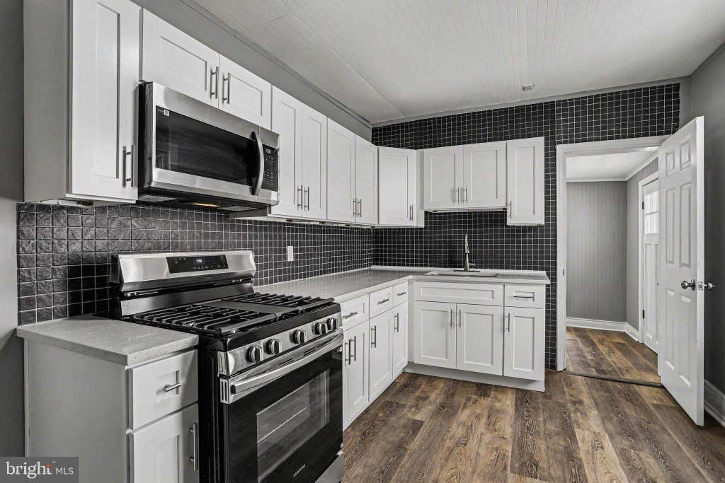 Photo of 305 Cherry Street, COLUMBIA, PA 17512 (MLS # PALA2089954)