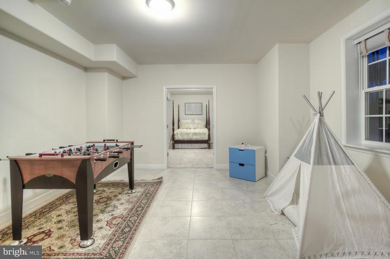 FAIRFIELD ESTATES - Residential