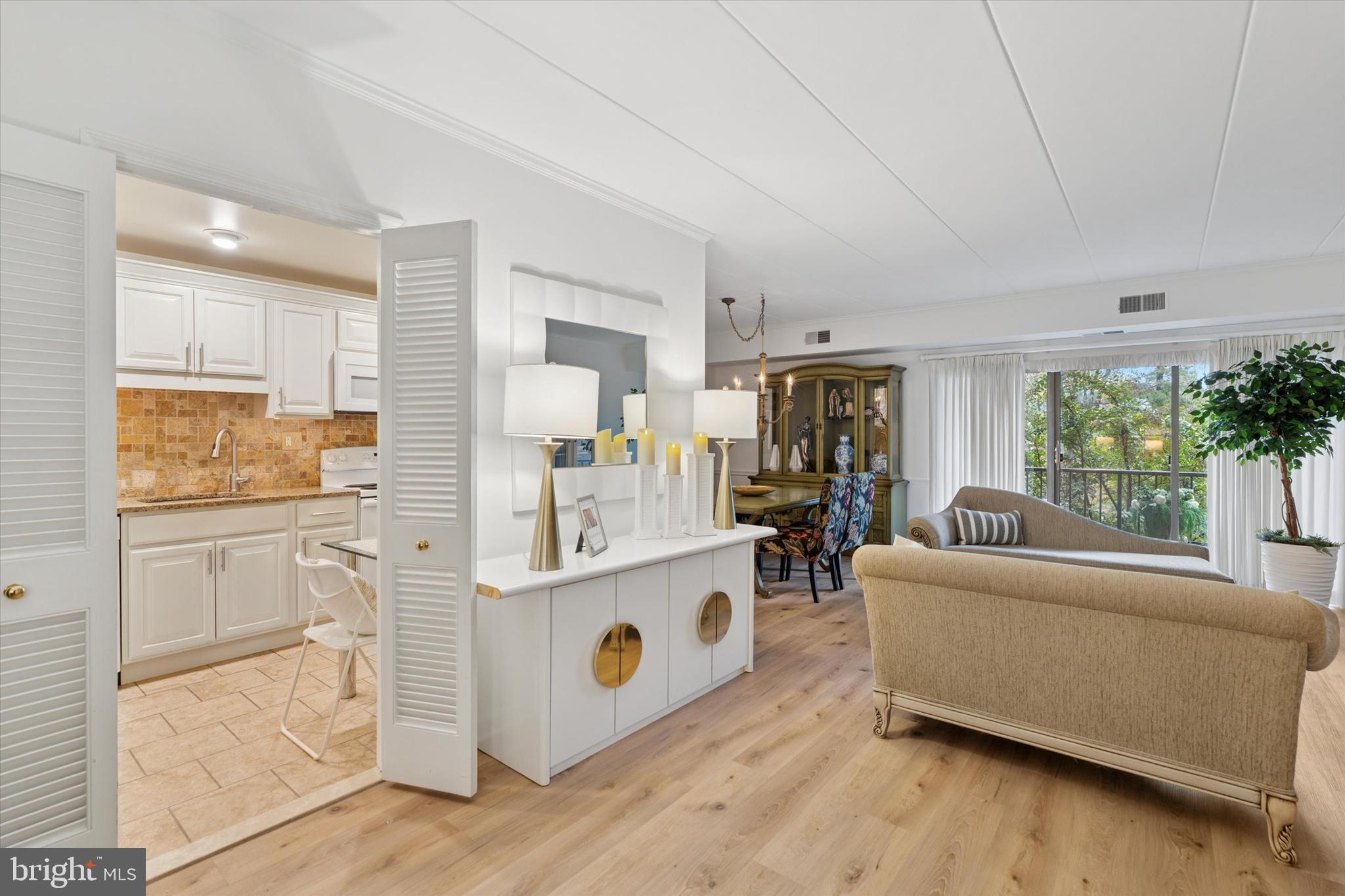 601 MONTGOMERY AVENUE 204