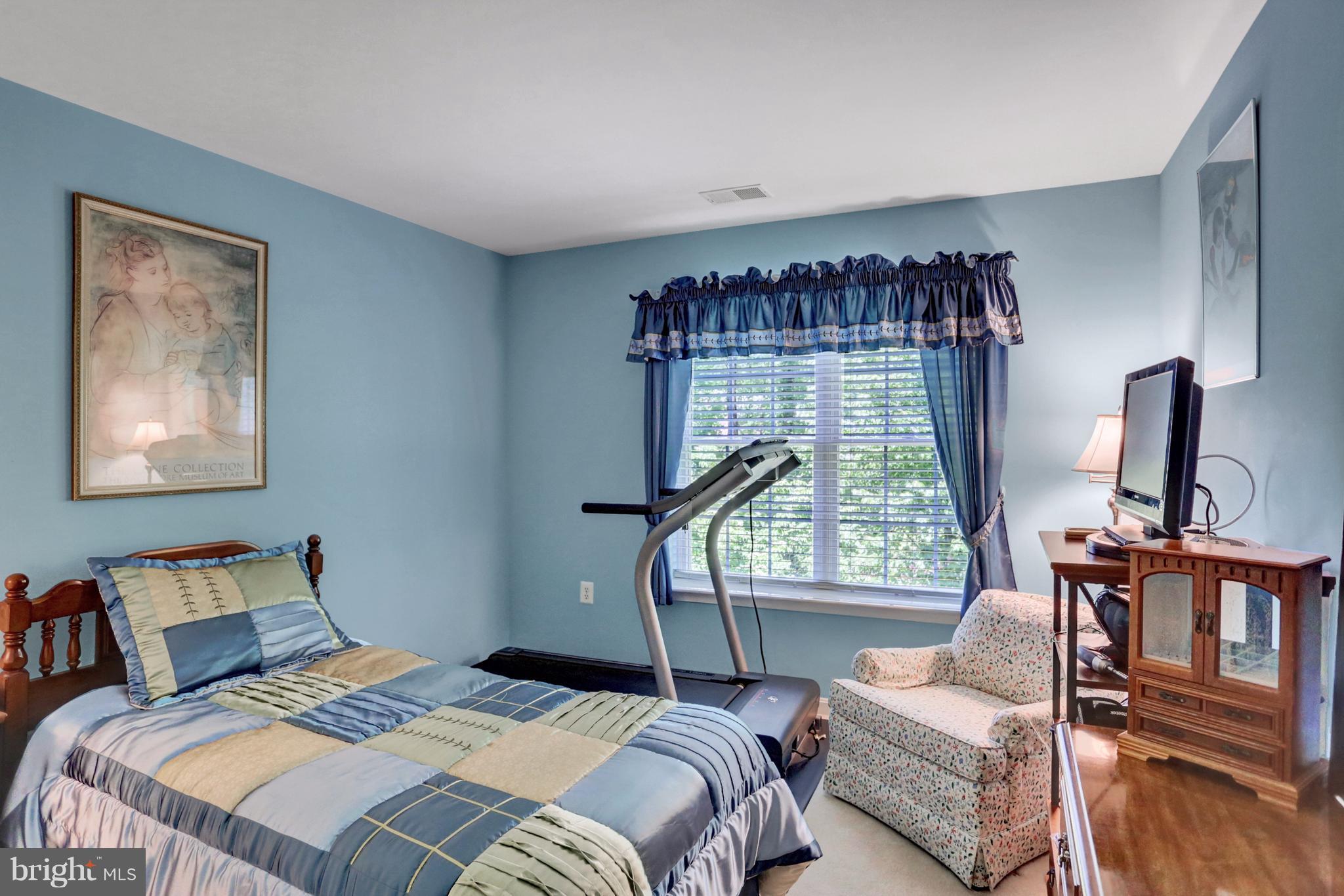 STRAFFAN - Residential